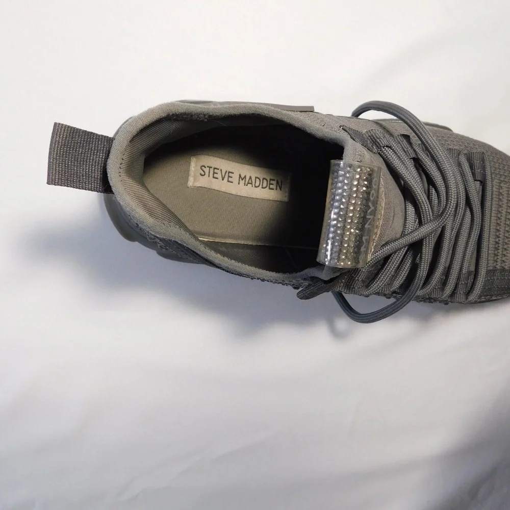 Steve Madden Women's Knit Sneakers – Size 8 – Sleek Black - Picture 7 of 7